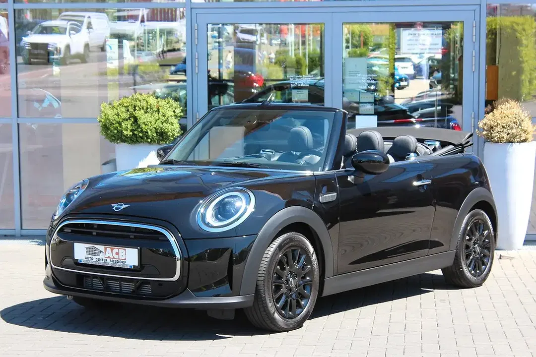 MINI One Cabrio - Thumbnail 2
