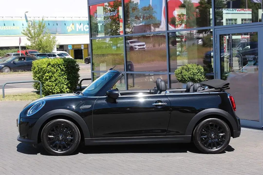 MINI One Cabrio - Thumbnail 4