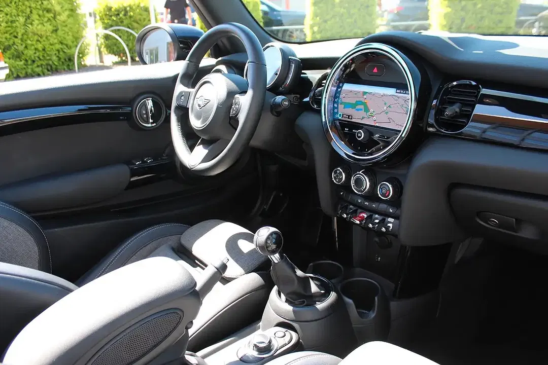 MINI One Cabrio - Thumbnail 8