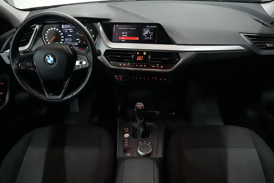 BMW 116 - Thumbnail 2