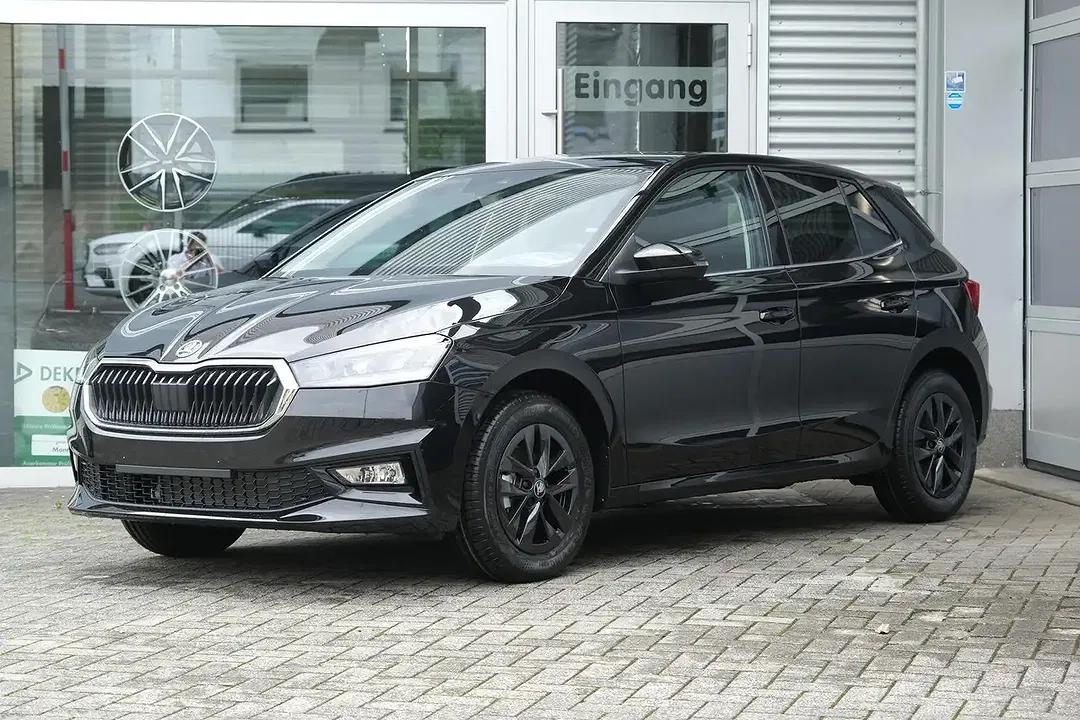 Skoda Fabia - Thumbnail 1
