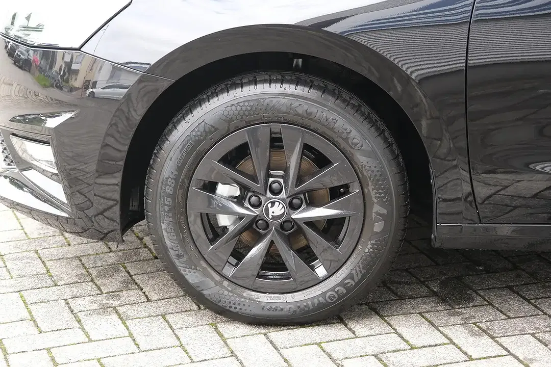 Skoda Fabia - Thumbnail 3