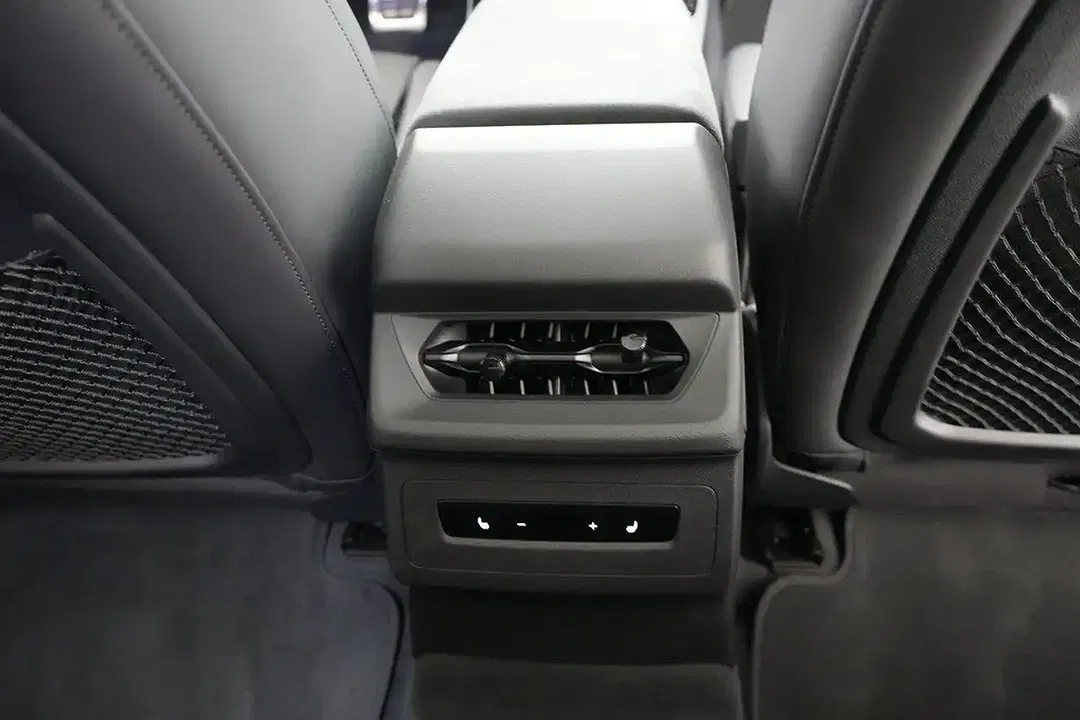 Audi A6 - Thumbnail 15