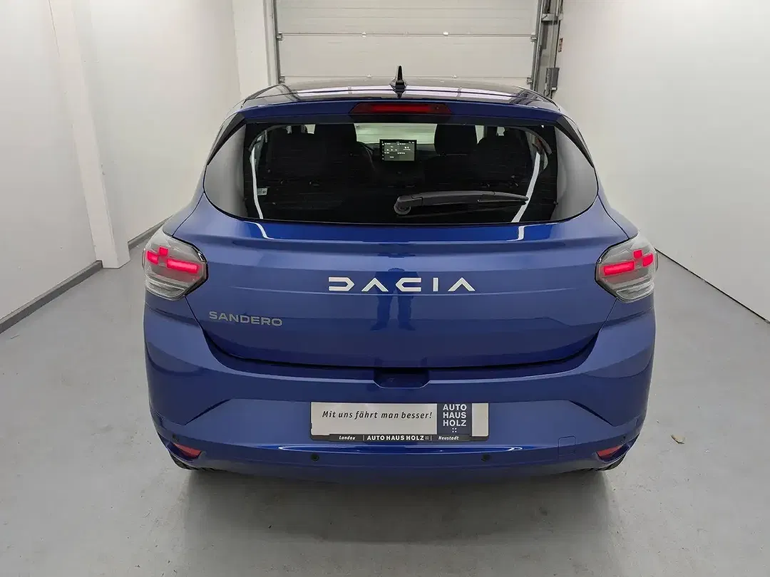 Dacia Sandero - Thumbnail 3
