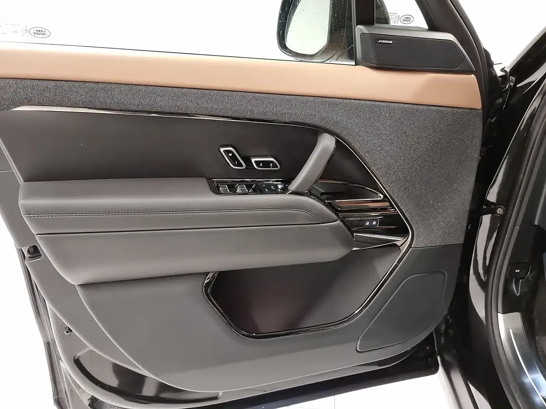 Land Rover Range Rover Sport - Thumbnail 15