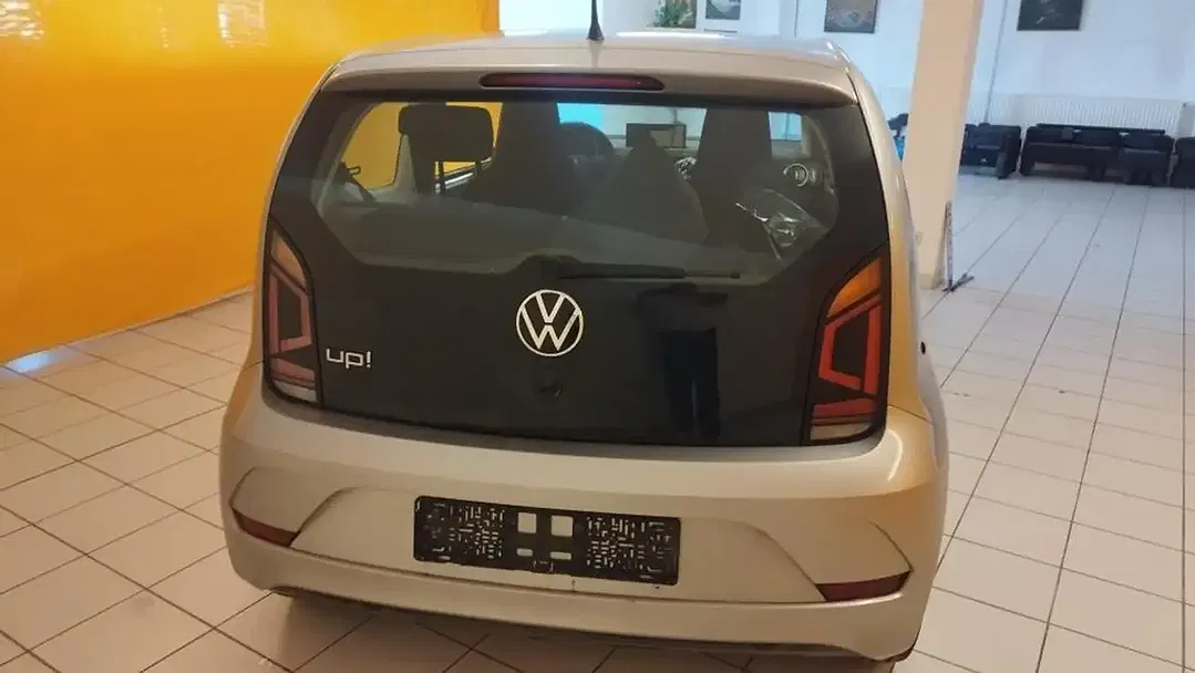 Volkswagen up! - Thumbnail 6