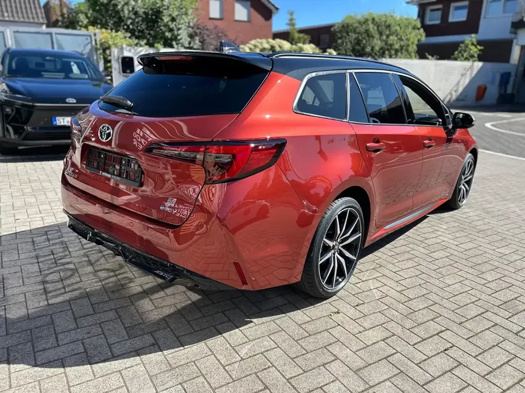 Toyota Corolla - Thumbnail 3