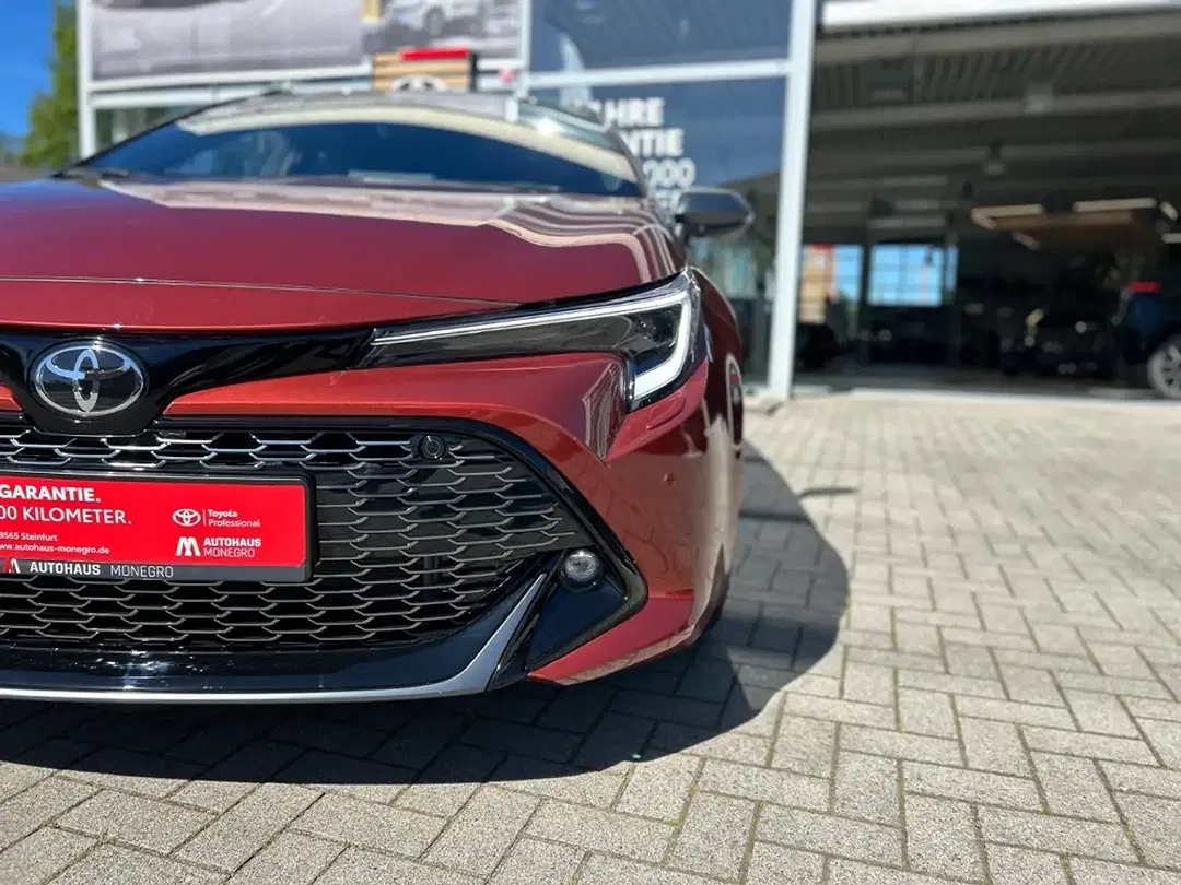 Toyota Corolla - Thumbnail 8
