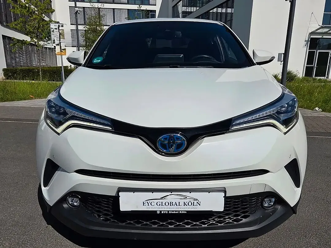 Toyota C-HR - Thumbnail 8