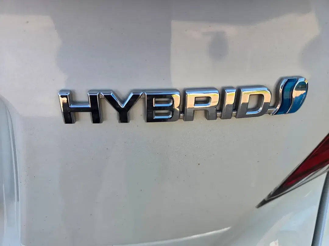 Toyota C-HR - Thumbnail 9
