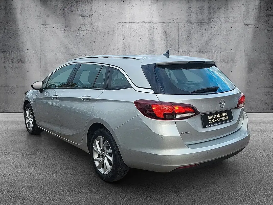 Opel Astra - Thumbnail 3