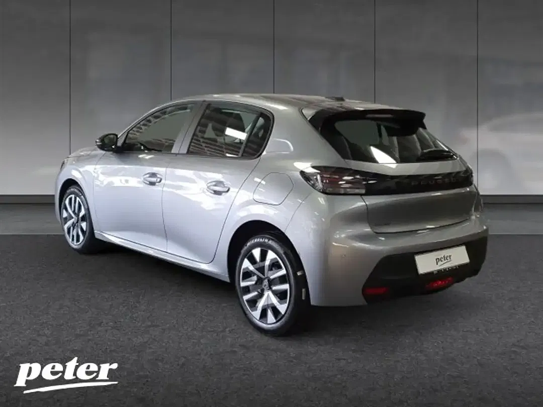 Peugeot 208 - Thumbnail 2