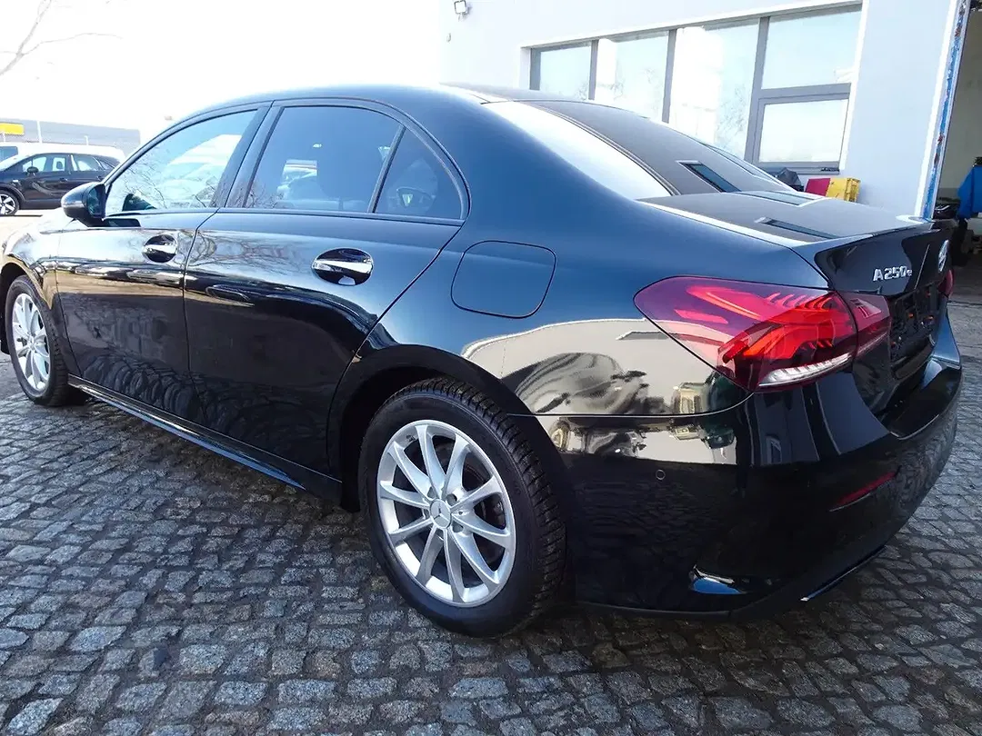 Mercedes-Benz A 250 - Thumbnail 6