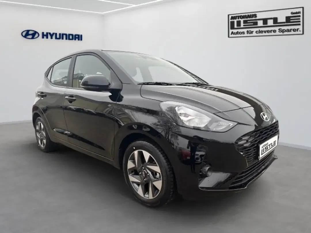 Hyundai i10 - Thumbnail 2