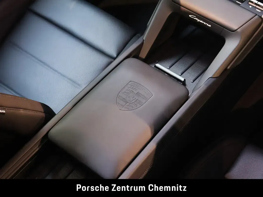 Porsche Cayenne - Thumbnail 30