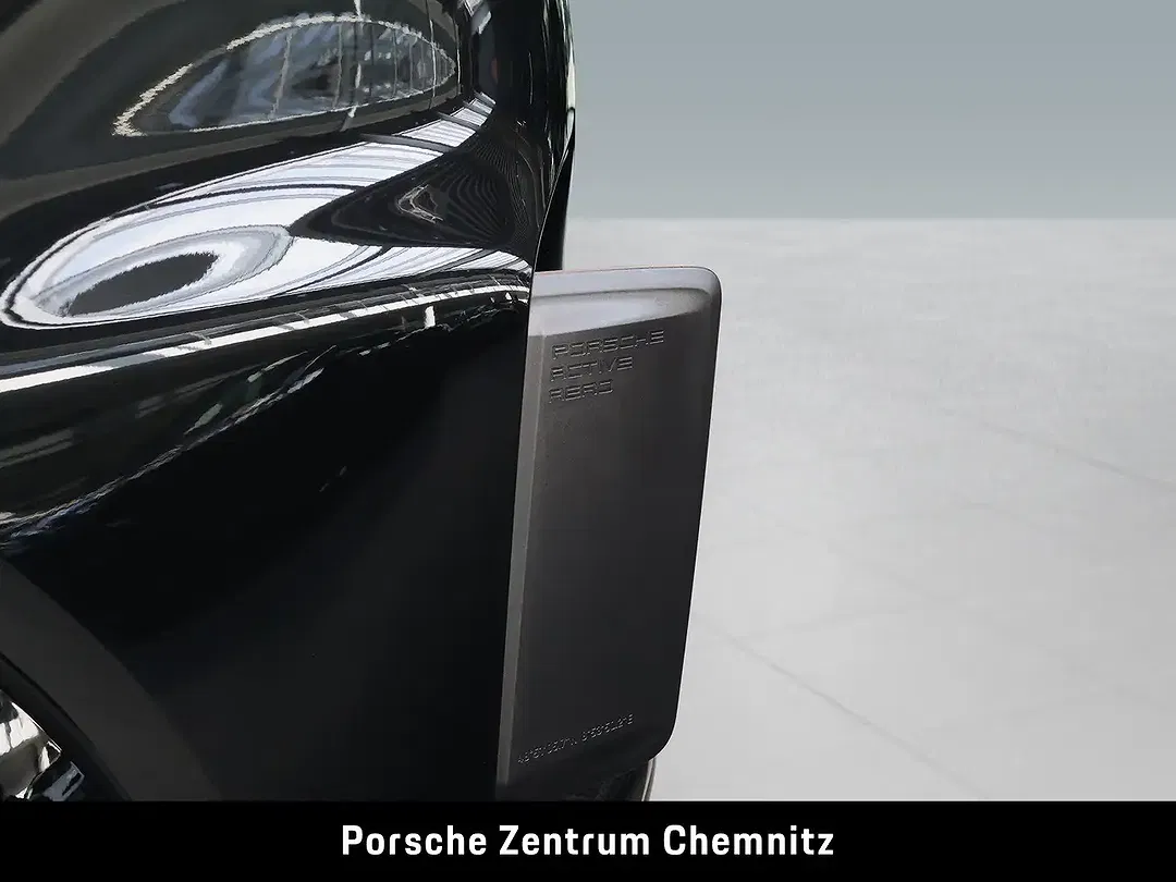 Porsche Cayenne - Thumbnail 38