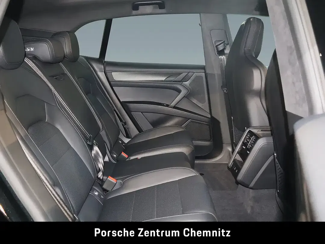 Porsche Cayenne - Thumbnail 8