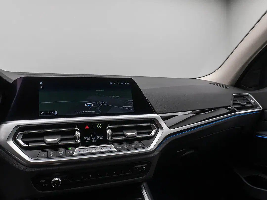 BMW 330 - Thumbnail 21