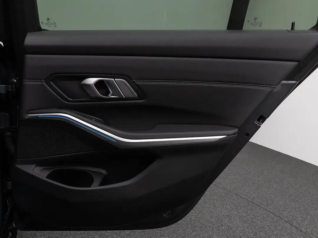 BMW 330 - Thumbnail 31
