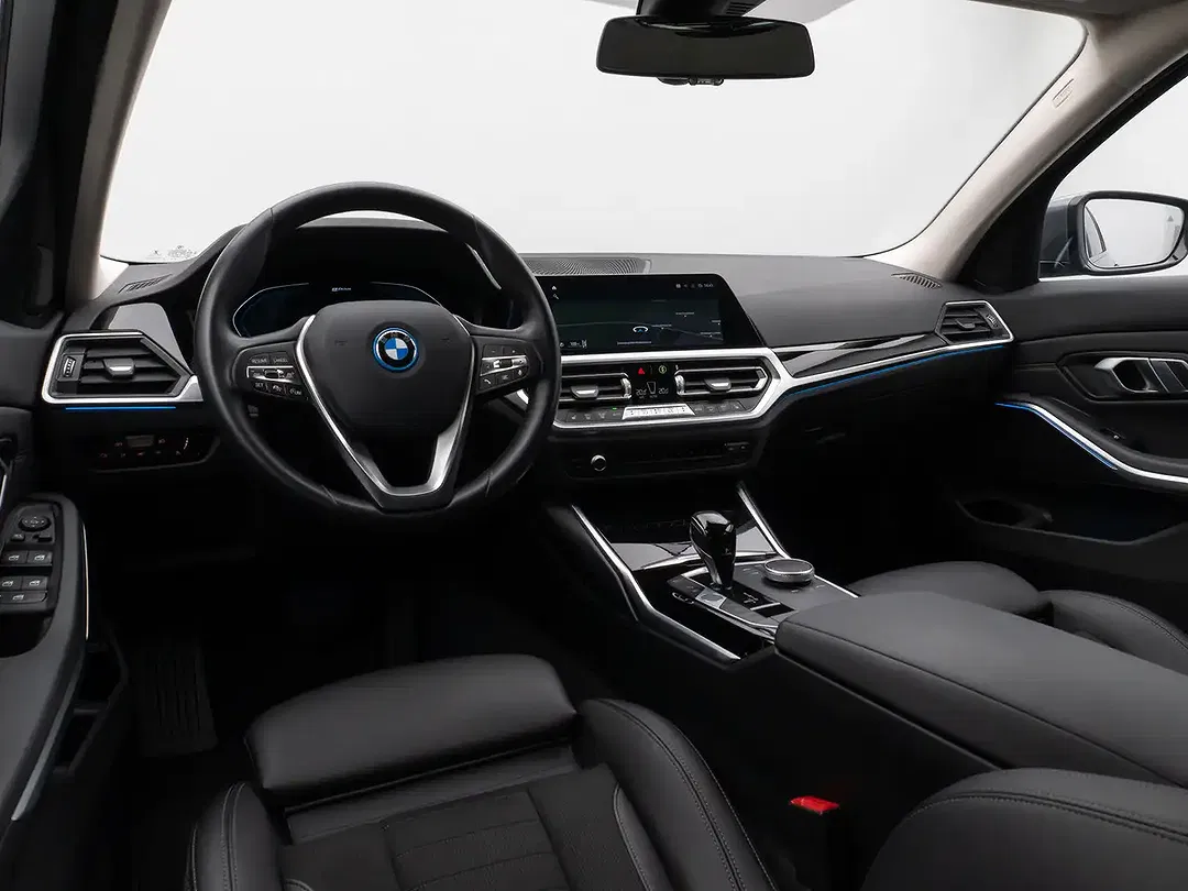 BMW 330 - Thumbnail 37