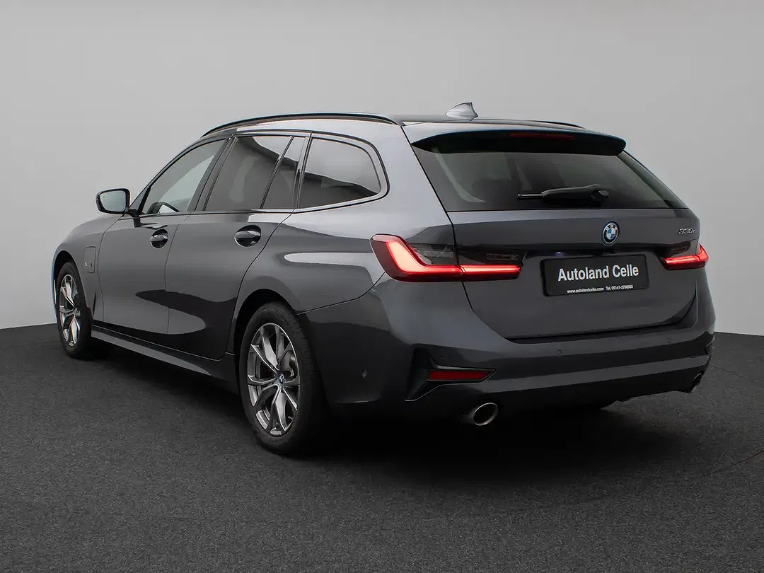 BMW 330 - Thumbnail 8