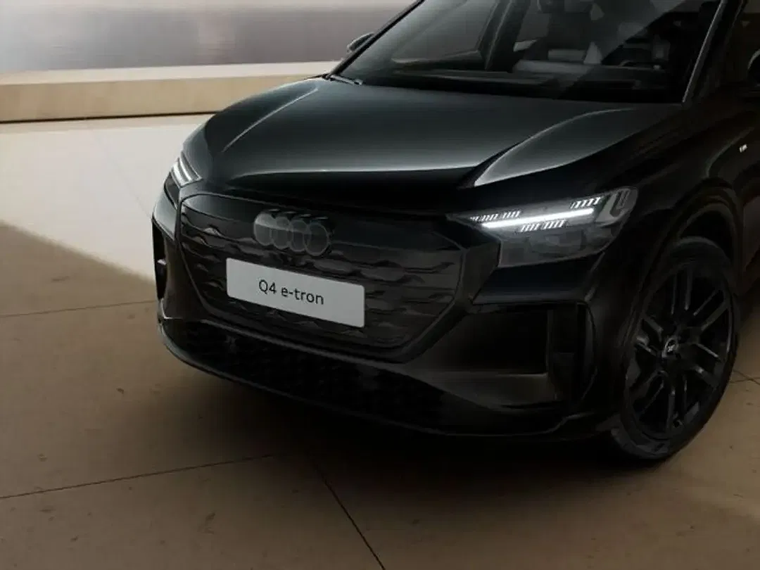 Audi Q4 e-tron - Thumbnail 3
