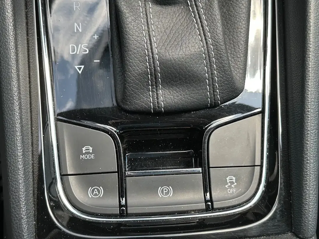 Skoda Karoq - Thumbnail 14