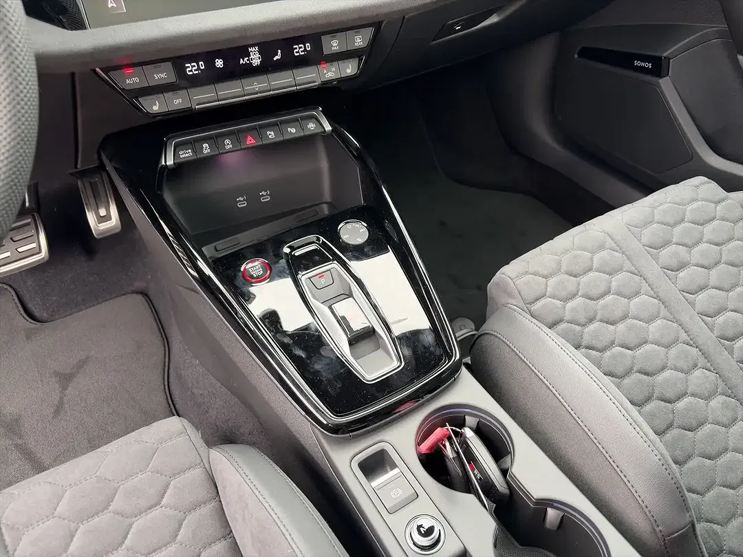 Audi RS3 - Thumbnail 6
