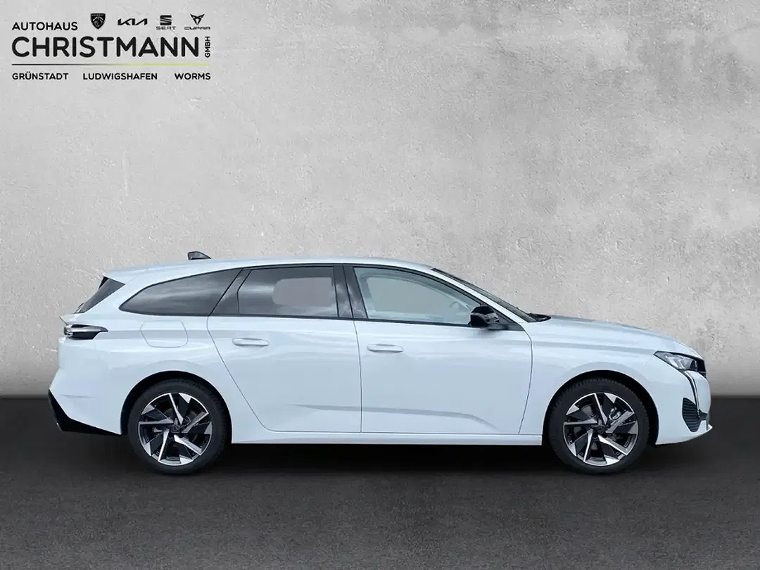 Peugeot 308 - Thumbnail 6