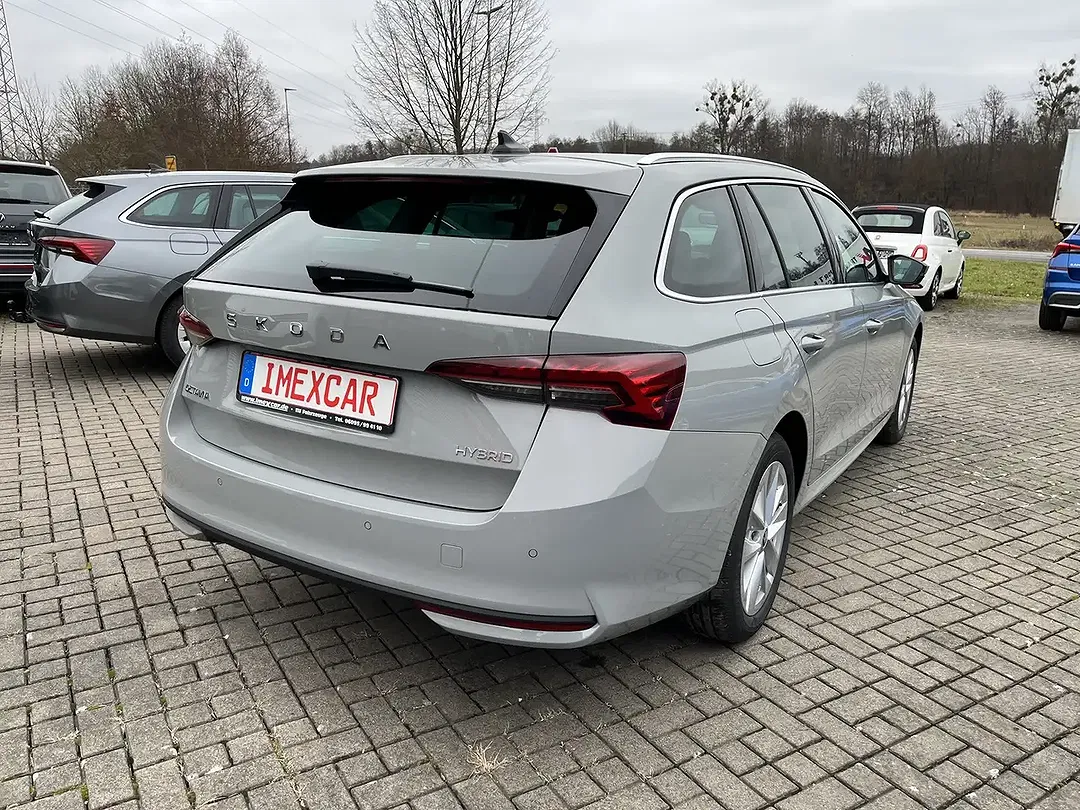 Skoda Octavia - Thumbnail 5