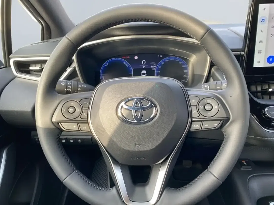 Toyota Corolla - Thumbnail 11