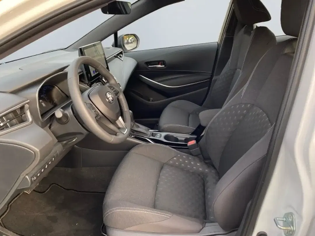 Toyota Corolla - Thumbnail 7