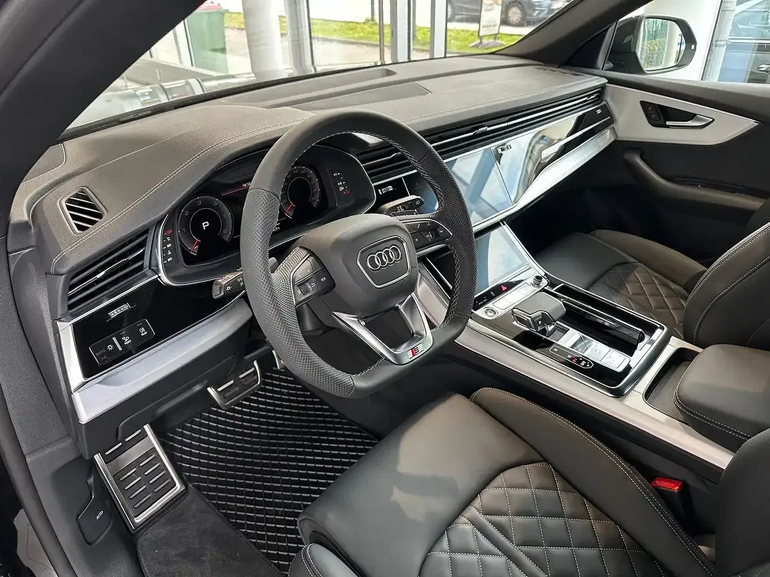 Audi Q8 - Thumbnail 11