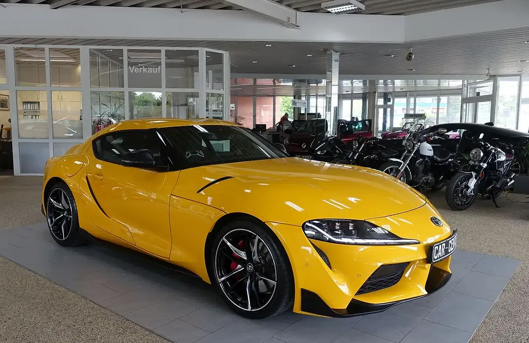 Toyota Supra - Thumbnail 1