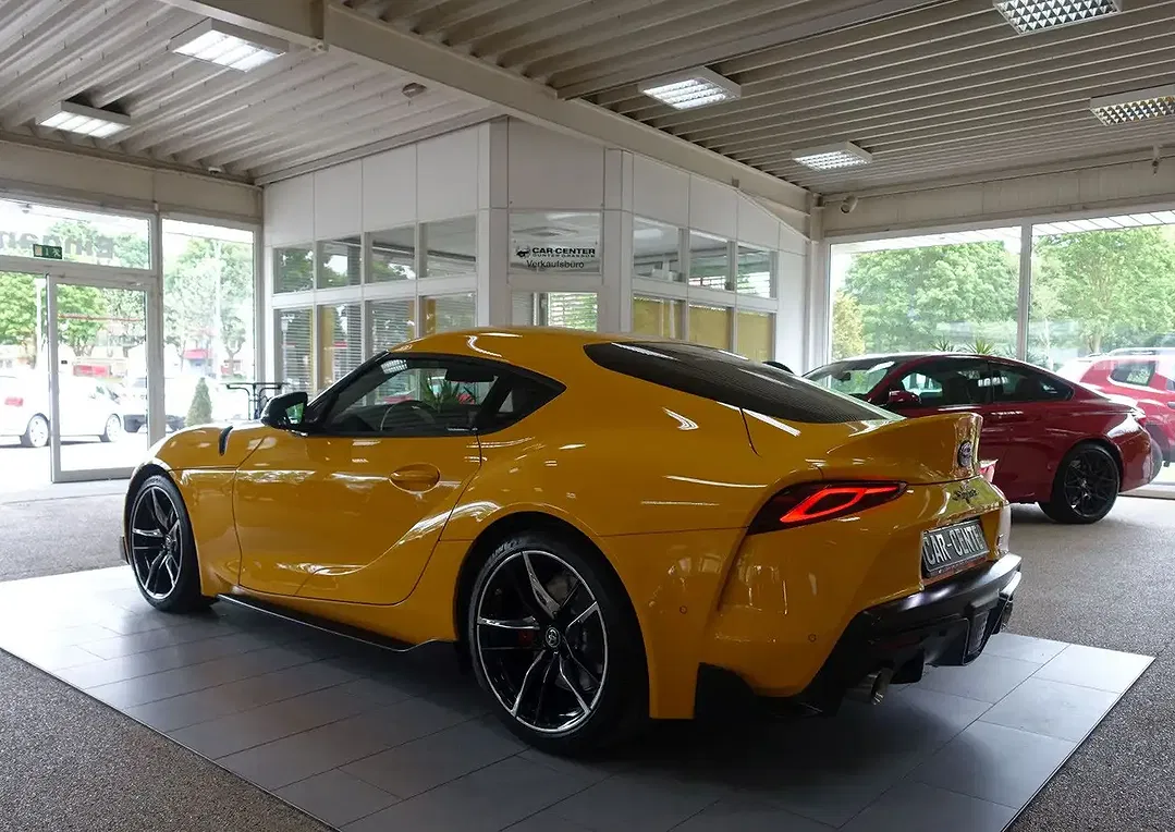 Toyota Supra - Thumbnail 10