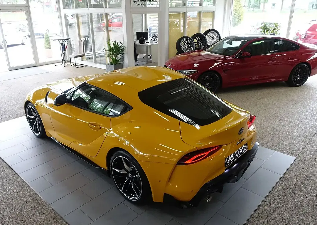 Toyota Supra - Thumbnail 11