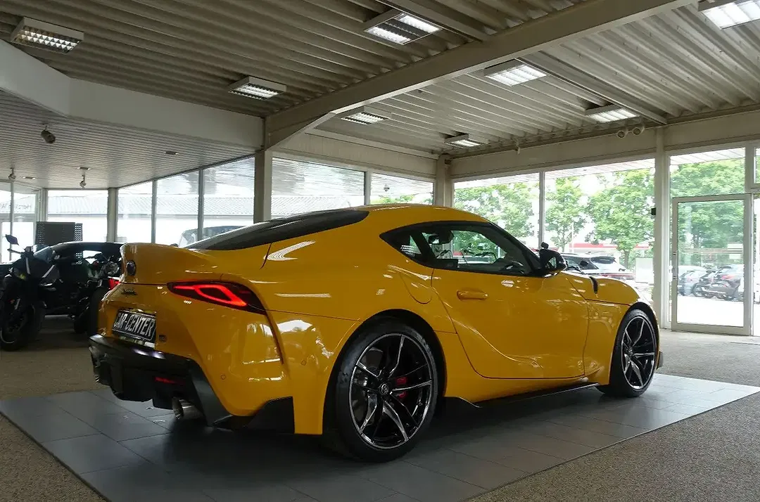 Toyota Supra - Thumbnail 13