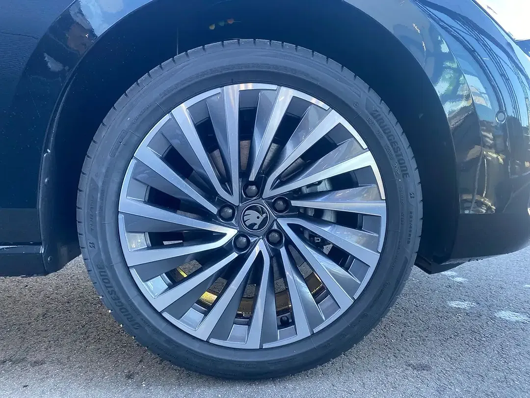 Skoda Superb - Thumbnail 15