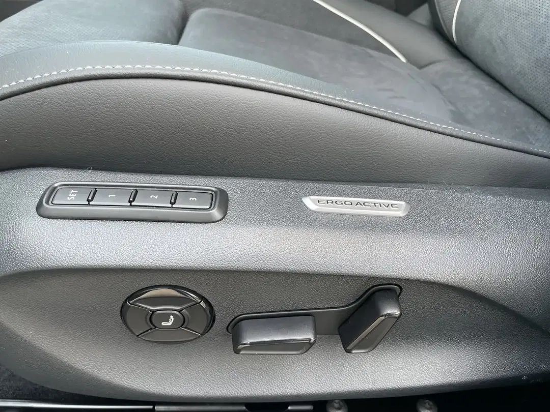 Volkswagen Passat Variant - Thumbnail 10