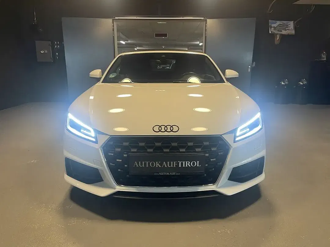 Audi TT - Thumbnail 2