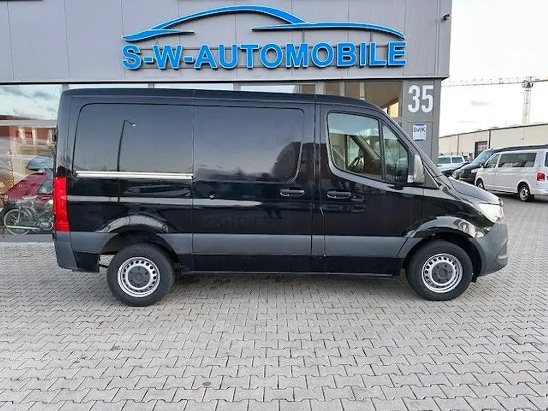 Mercedes-Benz Sprinter - Thumbnail 9