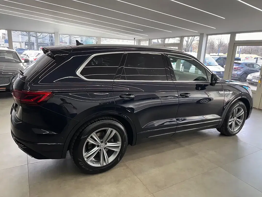 Volkswagen Touareg - Thumbnail 6