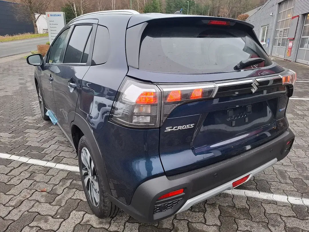 Suzuki S-Cross - Thumbnail 5