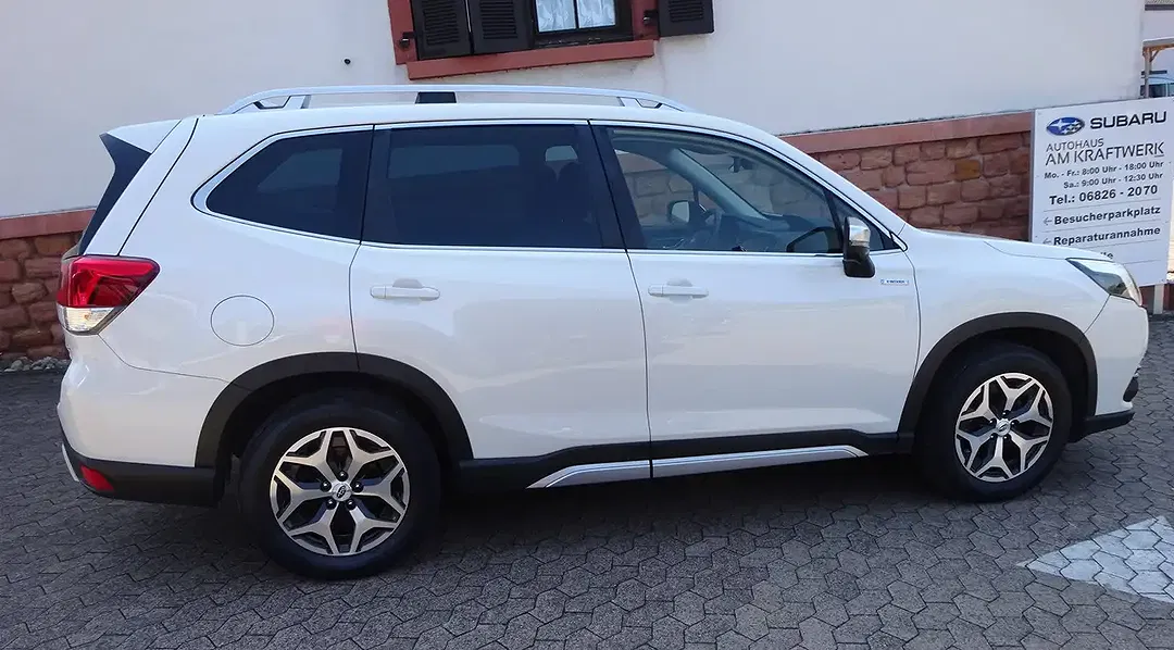 Subaru Forester - Thumbnail 5