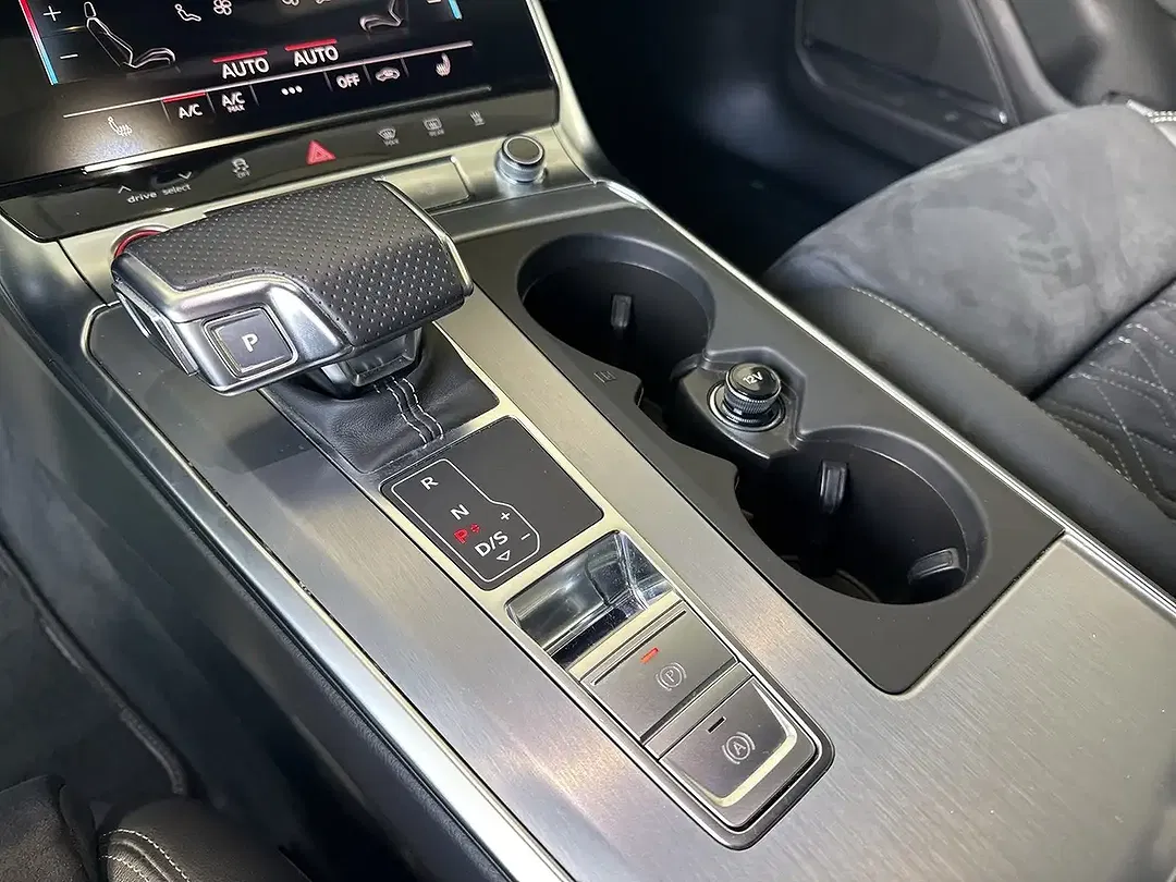 Audi S6 - Thumbnail 10