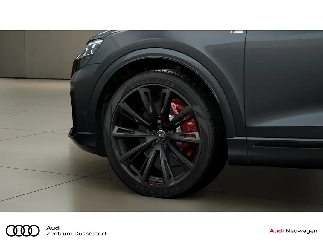 Audi Q8 - Thumbnail 5