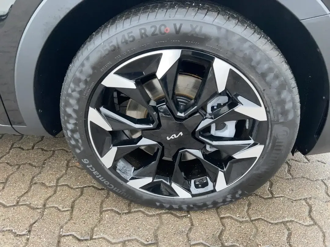 Kia Sorento - Thumbnail 6