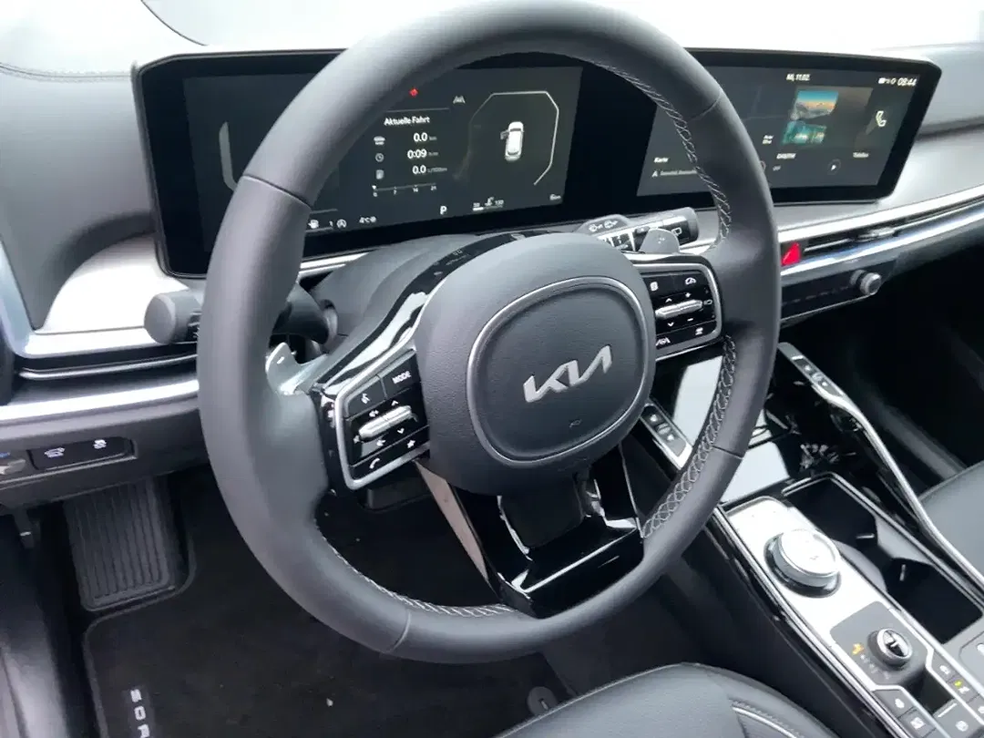 Kia Sorento - Thumbnail 8