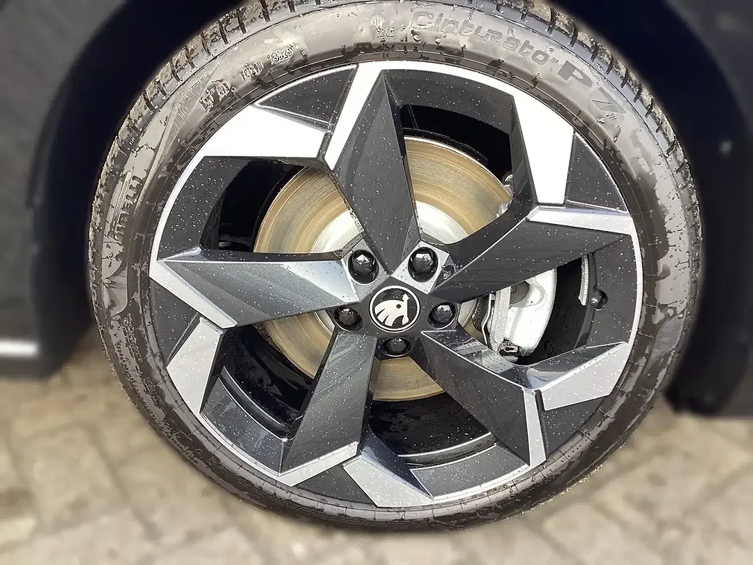 Skoda Superb - Thumbnail 5