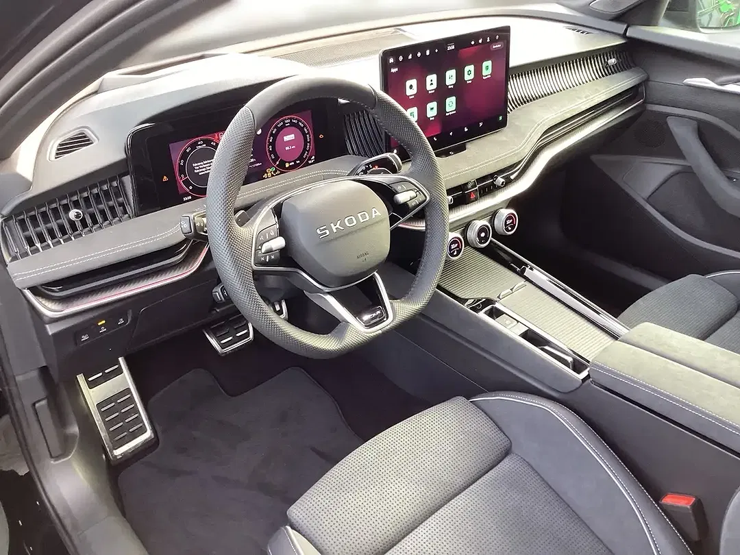 Skoda Superb - Thumbnail 7
